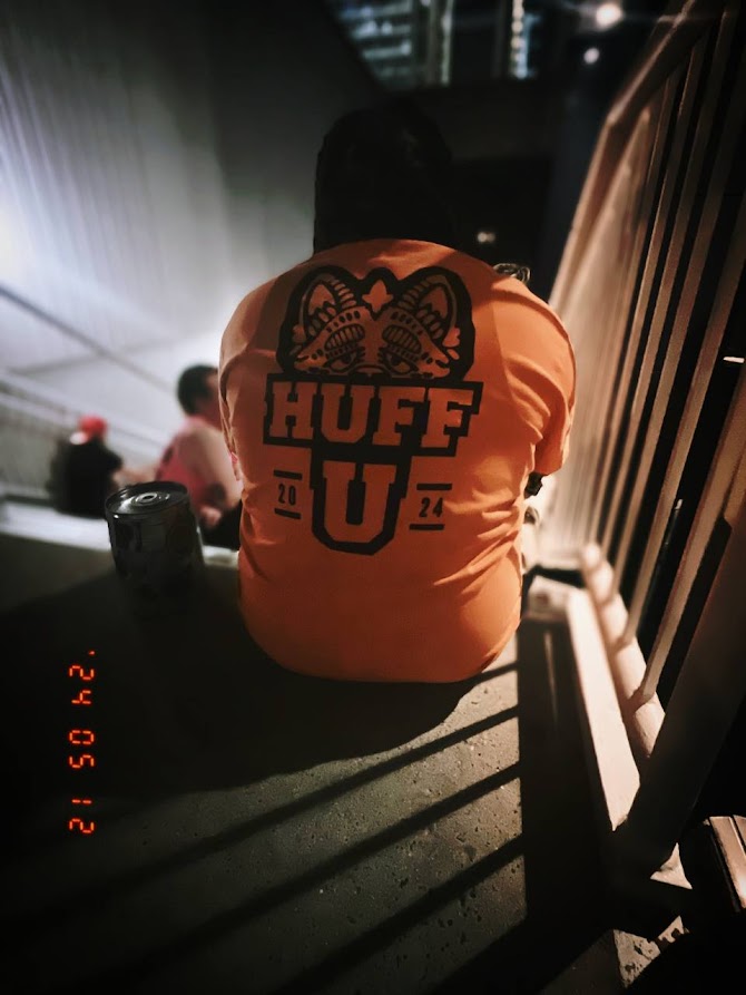 "HUFF U" HUFF UNIVERSITY TEE